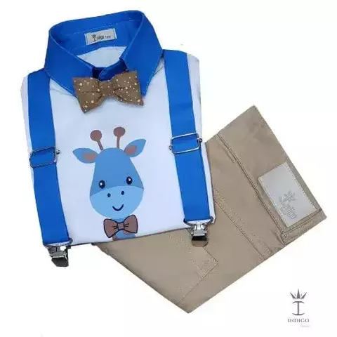 Conjunto Camiseta ou Body T-Shirt 2 em 1 Summer Branca e Azul Girafa Bermuda Casual Verde Caqui Suspensório Azul Maya e Gravata Borboleta Grécia Savaninha Índigo Trend