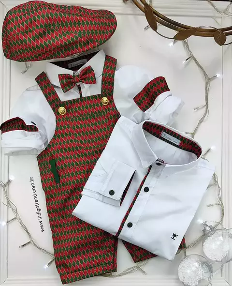 Kit Pai e Filho Camisa Social ou Body Branca Losangos Natal Jardineira Gravata Borboleta e Boina Vermelho e Verde Losangos Natal Índigo Trend