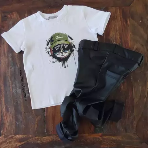 Conjunto Camiseta ou Body T-Shirt Branca Gato Calça Preta Couro Casual Índigo Trend