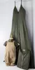 Kit Pai Mãe e Filho Bata ou Body Gola Padre Verde Oliva e Jardineira Verde Caqui Esporte Fino Camisa Social Verde Oliva Bangalore e Vestido Adulto Verde Oliva Alcinha Charlotte Índigo Trend