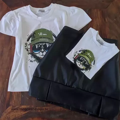 Kit Mãe e Filho Camiseta ou Body T-Shirt Branca Gato Camiseta T-Shirt Branca Princesa Gato e Saia de Couro Preta Mãe Índigo Trend