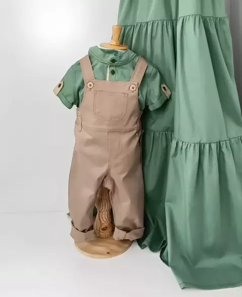 Conjunto Bata ou Body Gola Padre Verde Oliva e Jardineira Verde Caqui Esporte Fino Índigo Trend