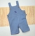 Jardineira Denim Claro Personalizada com a Inicial do Nome Bordado Esporte Fino Infantil Bebê Índigo Trend