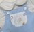 Conjunto Bata ou Body Charles Branca Cambraia Inicial Nome Bordado Jardineira Azul Bebê Esporte Fino 365 Sorrisos Índigo Trend na internet