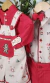 Kit Família Bata ou Body Gola Padre Vermelha e Jardineira Natal Bosque dos Sonhos Bordado Boneco Biscoito Gengibre Camisa Social ou Body Natal Bosque dos Sonhos Bermuda Esporte Fino Gravata Borboleta e Suspensório Vermelho Vestido Adulto Rainha Vermelho Índigo Trend na internet
