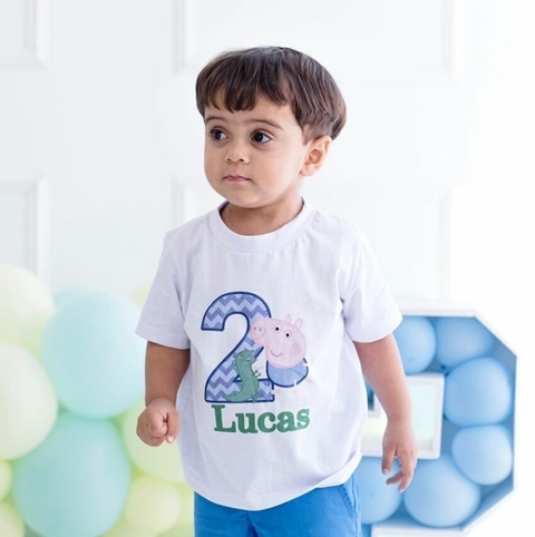Camiseta ou Body T-Shirt Branca Estampa Personalizada Nome e Idade da Criança Adulto Infantil Bebê Índigo Trend - comprar online