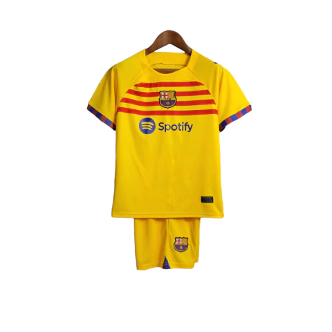 Kit Infantil Barcelona IV 23/24 - Versão Torcedor Unissex - Nike - Camisa e Shorts Amarelo