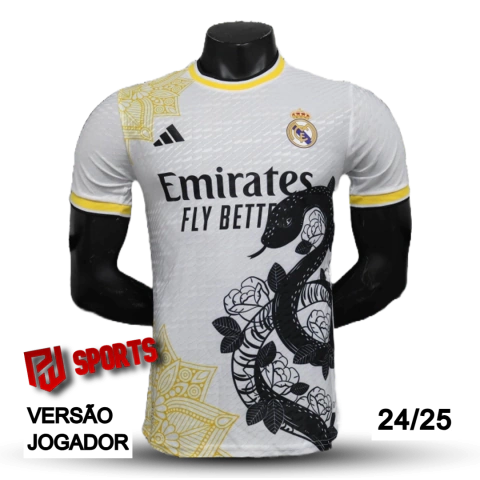 Camisa Real Madrid Conceito Cobra 24/25 - Versão Jogador Masculino - Adidas - Branco com detalhes em Preto e Dourado