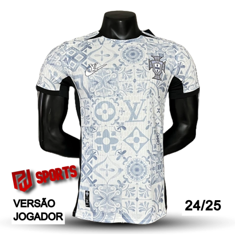 Camisa Portugal Edição Limitada LV Joint 24/25 - Versão Jogador Masculino - Nike - Branca com Azul