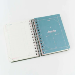 Agenda Fw Universo Diaria C/ Espiral 15X21 2026 - Libreria Constitucion Minorista