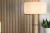 Lampara De Mesa Madera Lenga Natural Tower Chb en internet