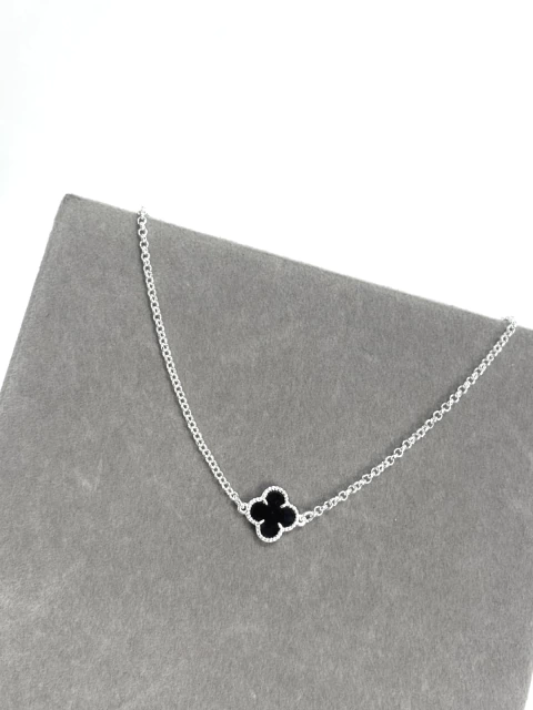 Cordão trevo preto - comprar online