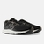 Zapatillas New Balance 520 v8 para hombre en color negro, con detalles en blanco y suela blanca.