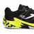 Zapatillas Joma Padel Open para hombre, con diseño en negro y detalles en amarillo, ideales para pádel.