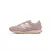 Zapatillas New Balance 237 para mujer en color rosa claro, con detalles en beige y suela de goma.