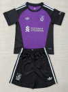CONJUNTO ARQUERO LIVERPOOL VIOLETA PARA NIÑO 26/27