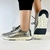 Tênis Casual com Lateral Tramada em Couro