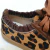 Tênis Flat de Couro Pelo Leopardo - Via Curtume