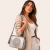 Bolsa Tiracolo Média Prateada com detalhe em Mandala