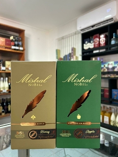 Mistral Nobel 35° Honey o Apple 750cc