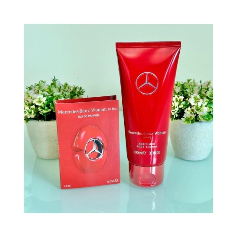 COMBO MERCEDES-BENZ WOMAN IN RED - EDP - MERCEDES-BENZ - 1 BODY LOTION 10ML + 1 FLACONETE 1,5ML - FEMININO