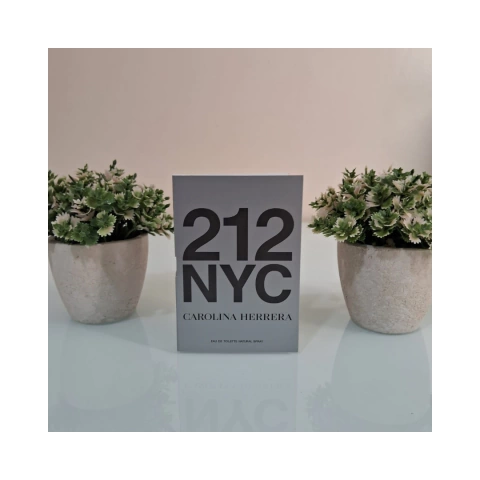 FLACONETE 212 NYC - EDT - CAROLINA HERRERA - 1,5ML - FEMININO