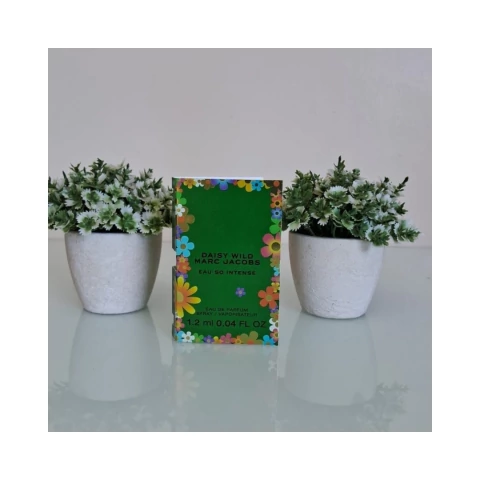 FLACONETE DAISY WILD EAU SO INTENSE - EAU DE PARFUM - MARC JACOBS - 1,2ML