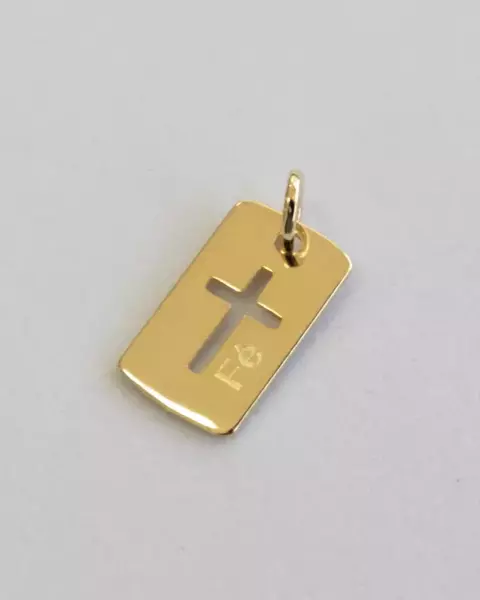 Pingente Plaquinha Cruz Vazada Fé no Dourado