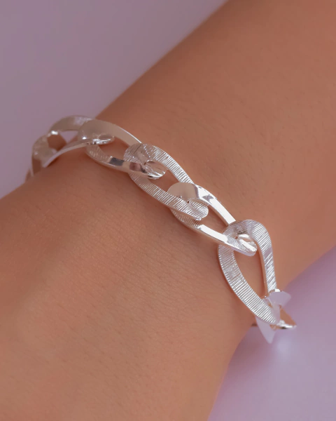 Pulseira Elos Largos Lisos Trabalhados na Prata - comprar online