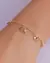 Pulseira Elos com Conchas e Pérolas Penduradas no Dourado - comprar online