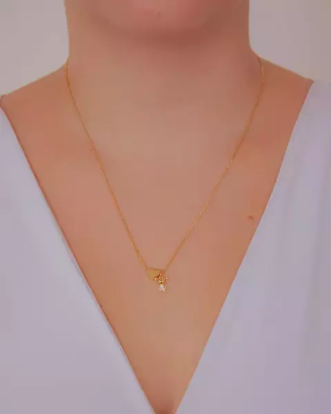 Colar Filha Pingente Coração e Menina no Dourado - comprar online