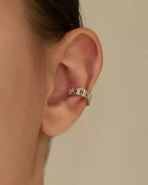 Brinco Piercing Unitario Baguetes de Zirconias no Ródio Branco - comprar online
