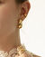 Brinco Piercing Liso com Detalhe Vazado no Dourado na internet