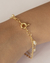 Pulseira Dupla Elos e Pérolas Barrocas no Dourado na internet