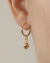 Brinco Argolinha com Bolinha Lisa Pendurada no Dourado - comprar online