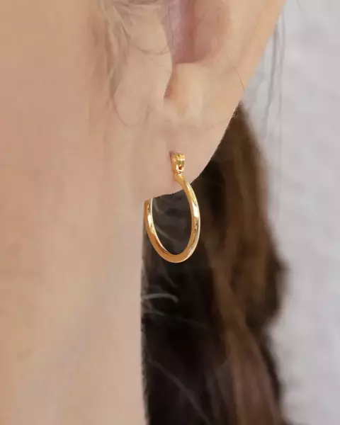 Brinco Argolinha Lisa Fecho Italiano no Dourado - comprar online