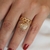 Anel Elos com Coração de Microzirconias Pendurado no Dourado - comprar online