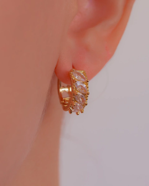 Brinco Argola com Navetes de Zirconia no Dourado