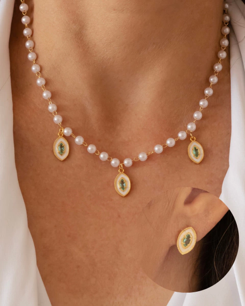 Conjunto Brinco e Colar Navete de Madreperola e Cristal Verde no Dourado - comprar online