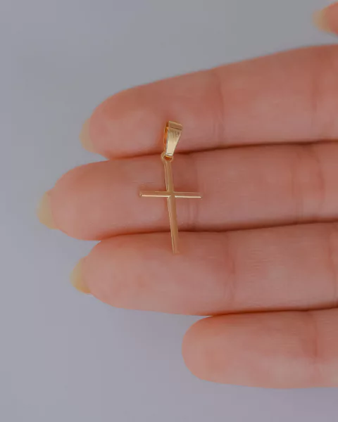 Pingente Pequeno de Cruz Lisa Palito no Dourado - comprar online