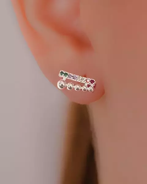 Brinco Mini Ear Cuff com Bolinhas Lisas e Cristais Coloridos na Prata