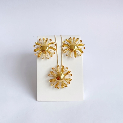 Conjunto Flores Grandes Lisas no Dourado