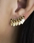 Brinco Ear Cuff Elos com Corações Lisos Pendurados no Dourado