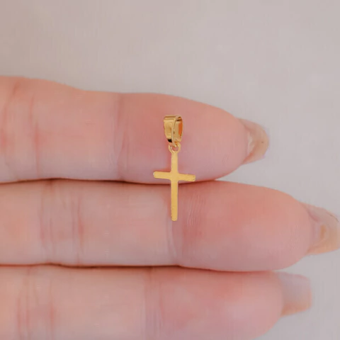 Pingente Cruz Pequena Chapinha no Dourado