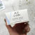 Envase de la crema facial Vitalidad AM/PM de Dadatina, diseñado para pieles maduras, con etiquetas de uso anti-edad y bienestar.