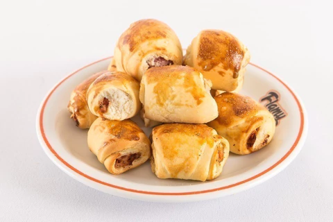 Mini Enroladinho de Presunto e Queijo Assado