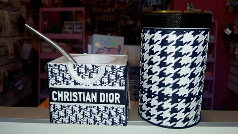 set de mate, cartera de Christian Dior.