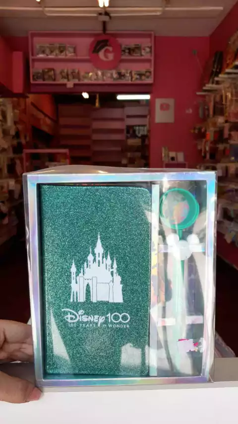 Set Cuaderno Mooving Disney 100 años