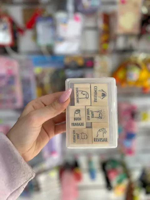 Sellos Docente Flork en Español completar