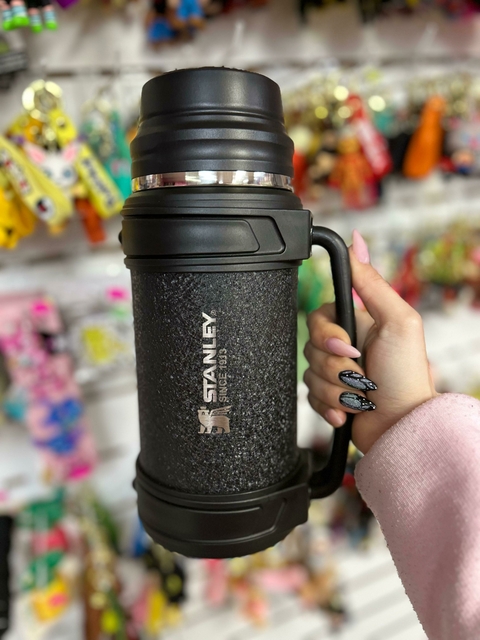 Termo de 2 Litros Negro- Stanley